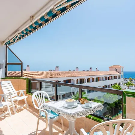 Atlantic Penthouse Retreat شقة طوستا ديل سيلونثيو